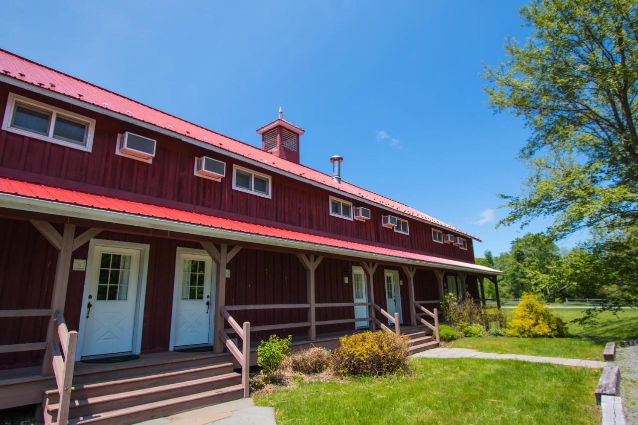 Inn At Tyler Hill Экстерьер фото