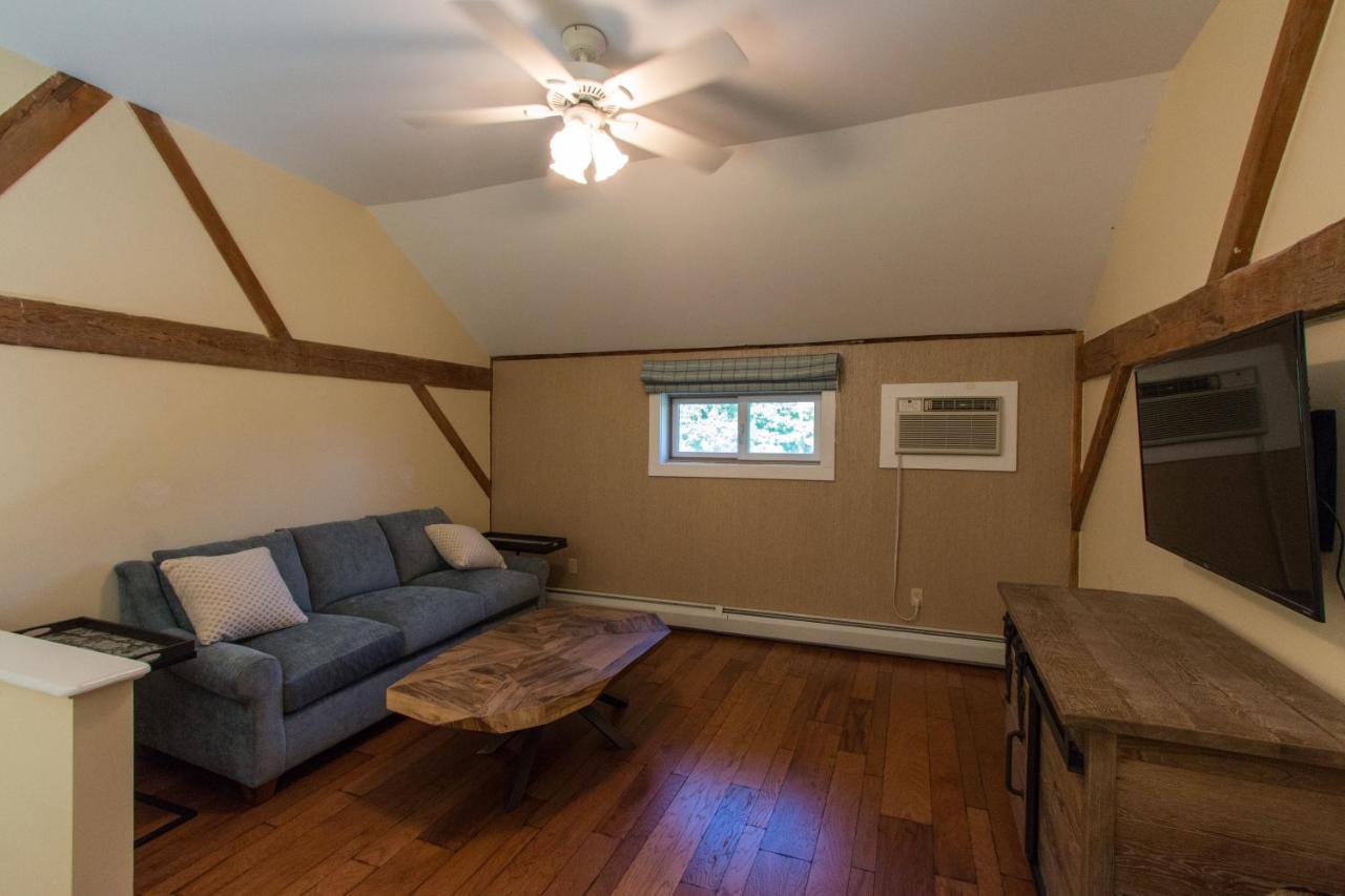 Inn At Tyler Hill Экстерьер фото