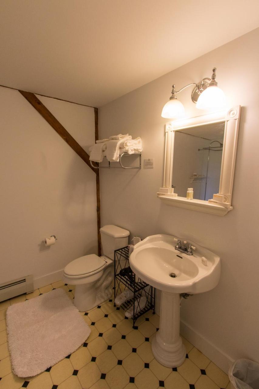 Inn At Tyler Hill Экстерьер фото