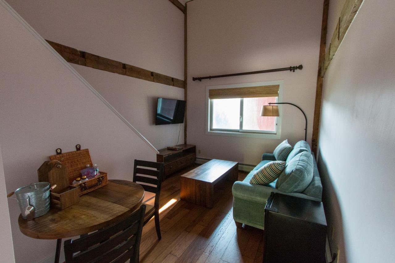 Inn At Tyler Hill Экстерьер фото