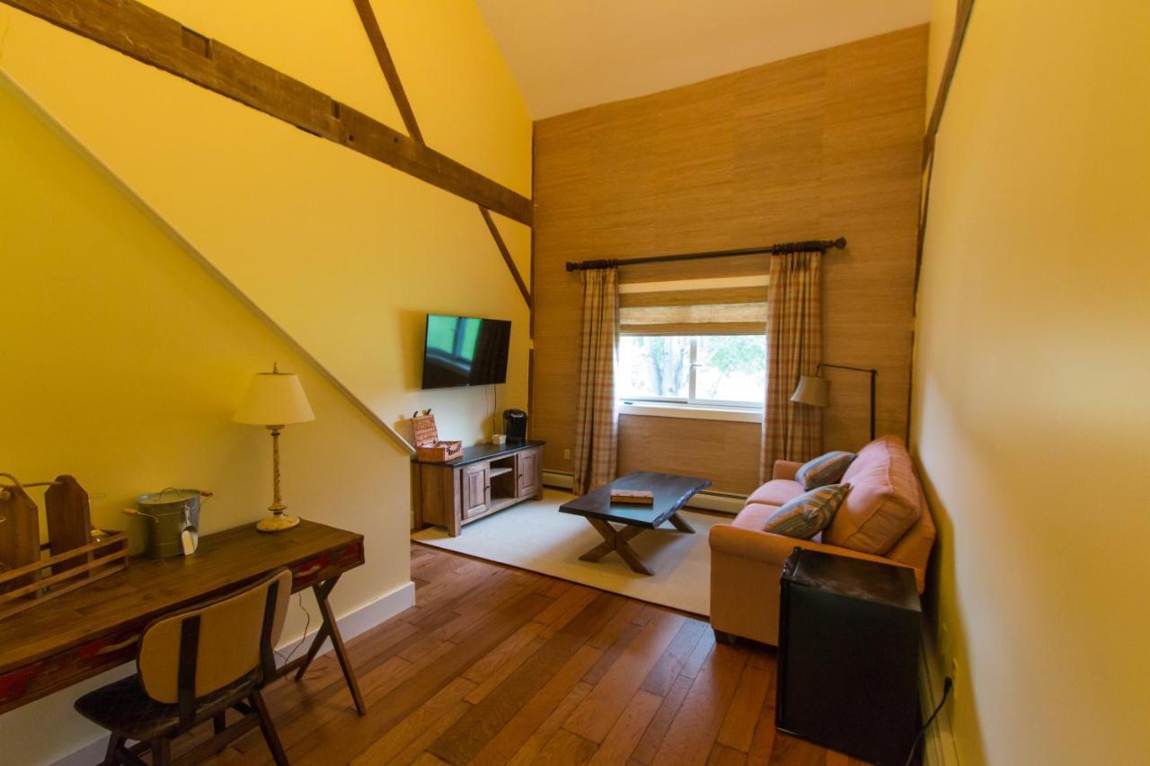 Inn At Tyler Hill Экстерьер фото