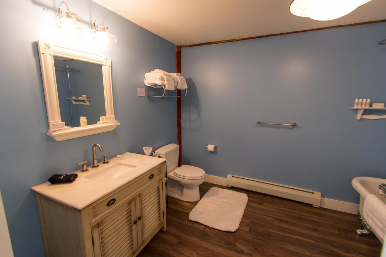 Inn At Tyler Hill Экстерьер фото